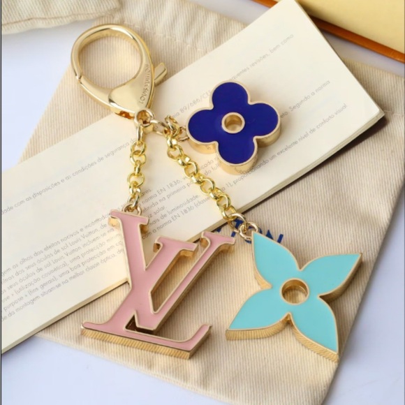 Accessories - NEW LV KEYCHAIN/CHARM